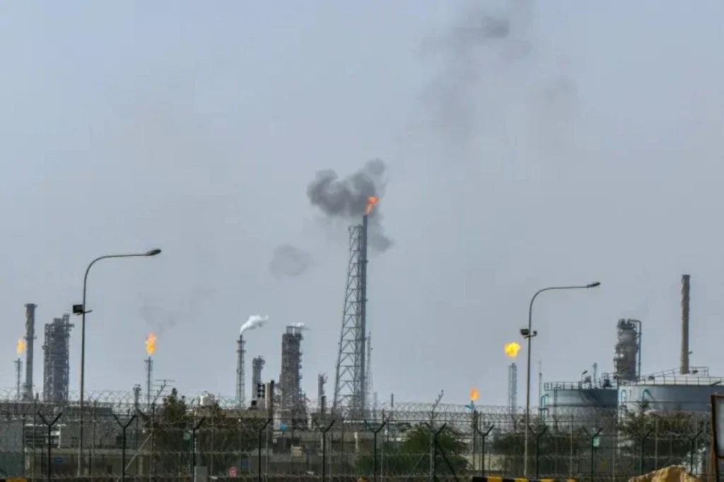 Kuwait desal plant, oil refinery hit by missile and drone strikes