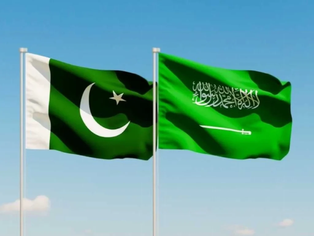 Pakistani military force arrives in Saudi Arabia as part of defense pact