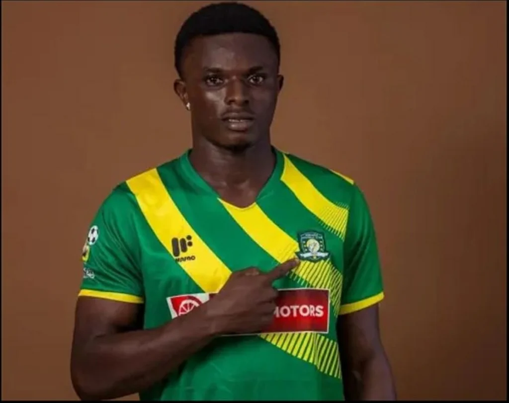 Ghanaian footballer killed in armed attack on team bus