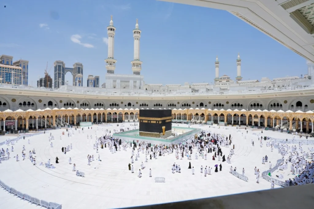 Saudi authority launches service to check crowd levels in tawaf and sa’i areas at Grand Mosque