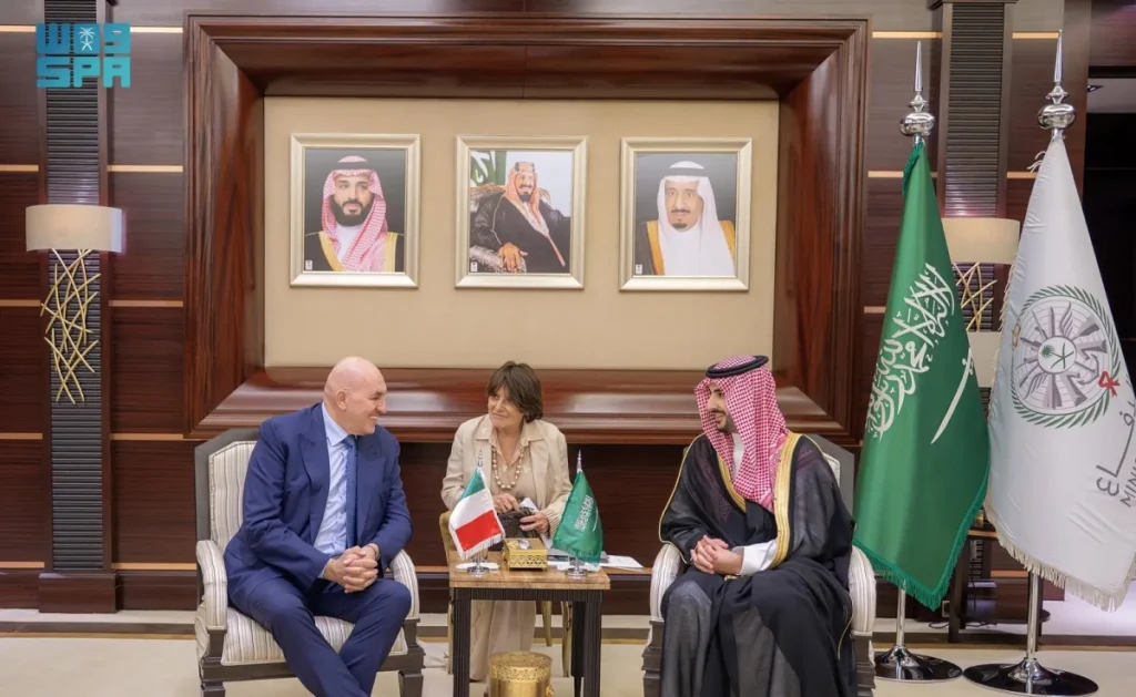 Saudi, Italian defense ministers discuss enhancing military partnership