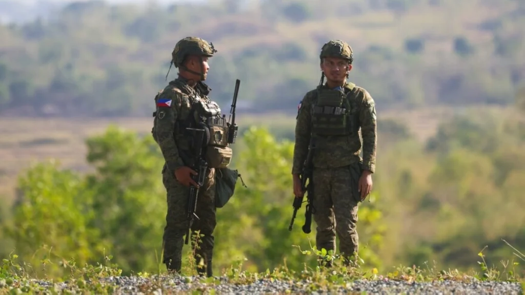 Two Americans among 19 killed in clashes with Philippine troops