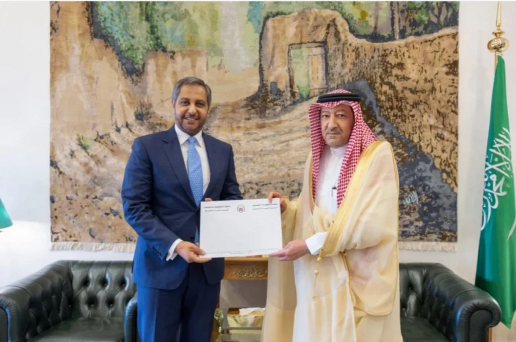 King Salman receives written message from president of Djibouti