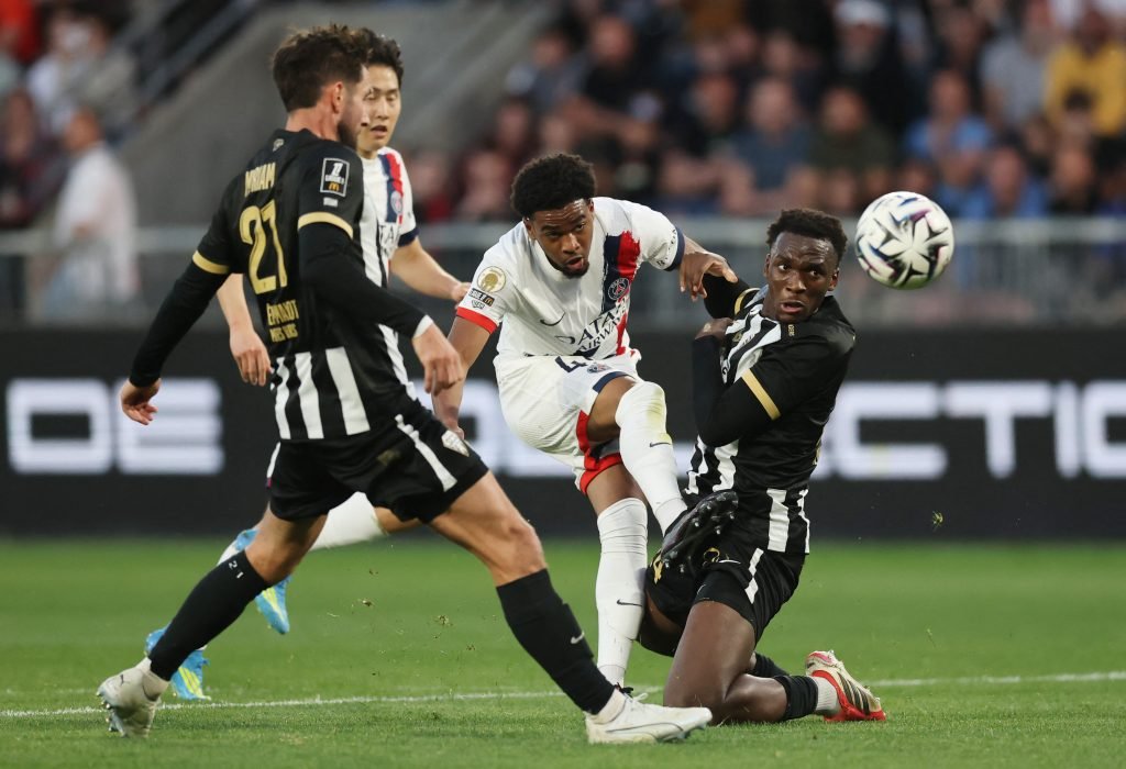 PSG strengthen Ligue 1 lead with 3-0 win over Angers