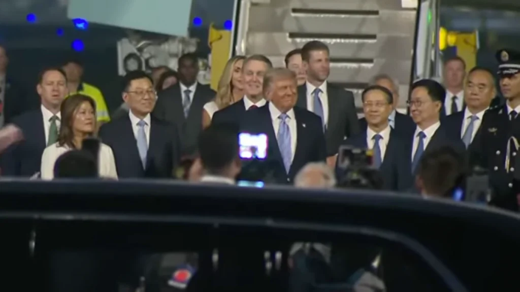 Trump arrives in Beijing for summit with Xi amid Iran war