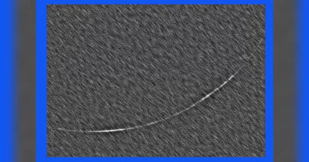 Look: UAE astronomers capture daytime image of Dhul Qadah’s final quarter moon