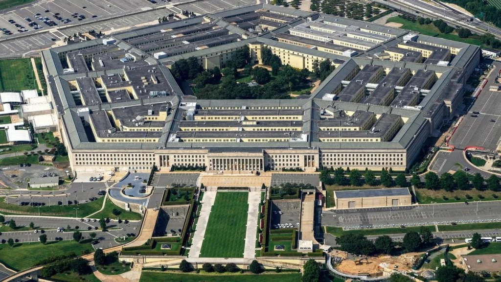 Pentagon bars journalists from its press office
