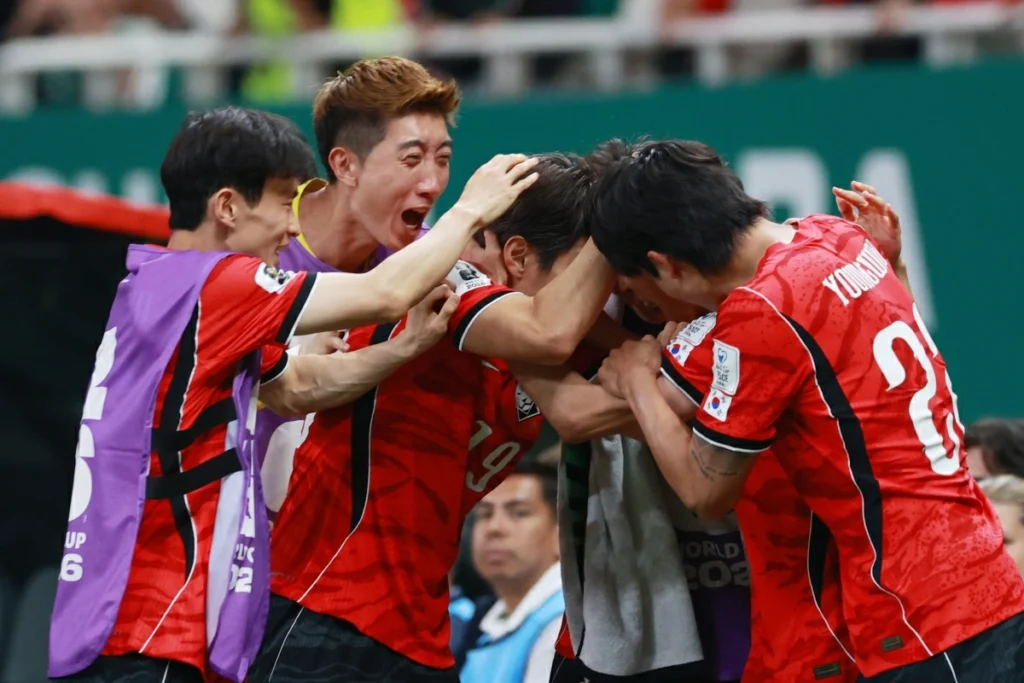 South Korea rallies past Czechia to claim first World Cup win