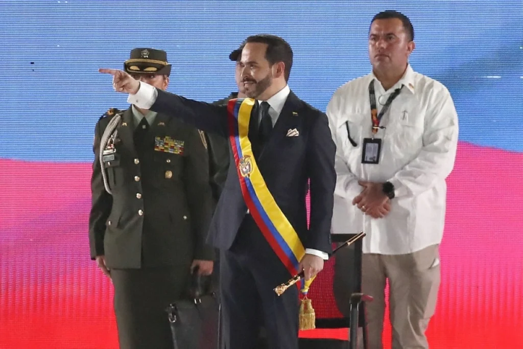 Abelardo de la Espriella sworn in as Colombia’s president
