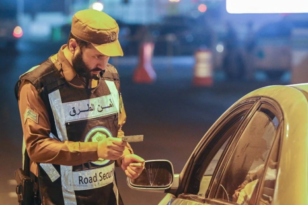 Saudi Arabia deports 10,827 illegal residents in a week