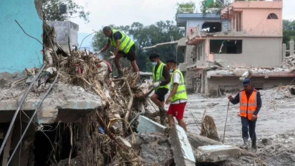 King Salman, Crown Prince offer condolences to Nepal over deadly floods, landslides